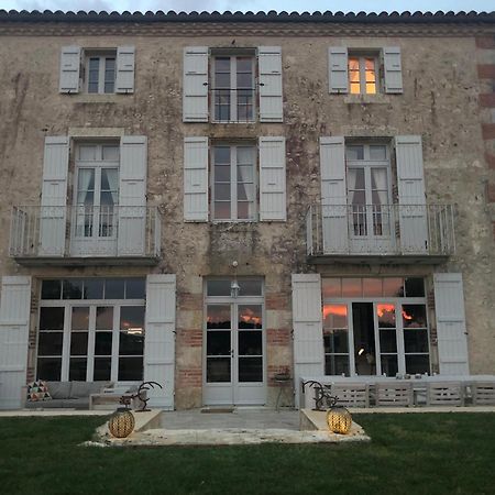 B&B La Mirande De Saint-Clar ภายนอก รูปภาพ