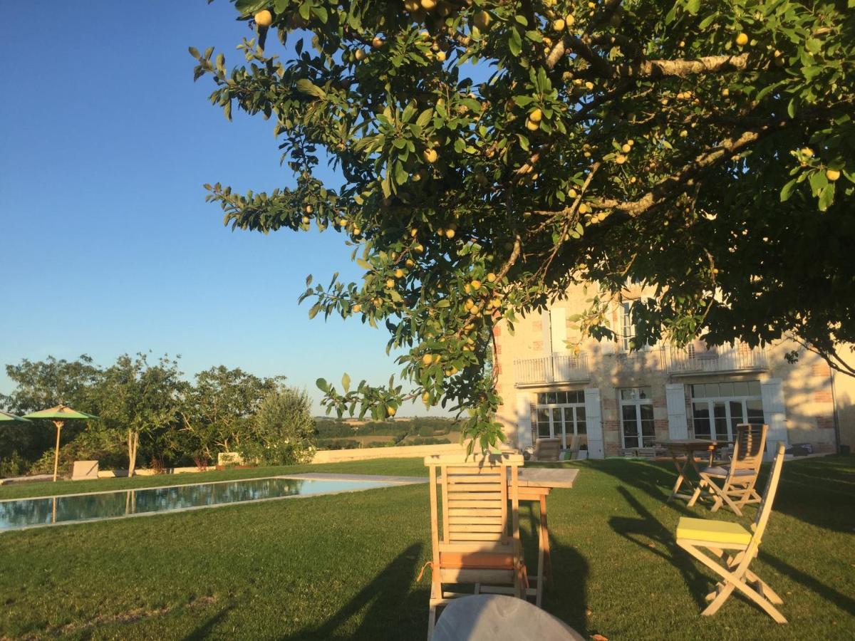 B&B La Mirande De Saint-Clar ภายนอก รูปภาพ