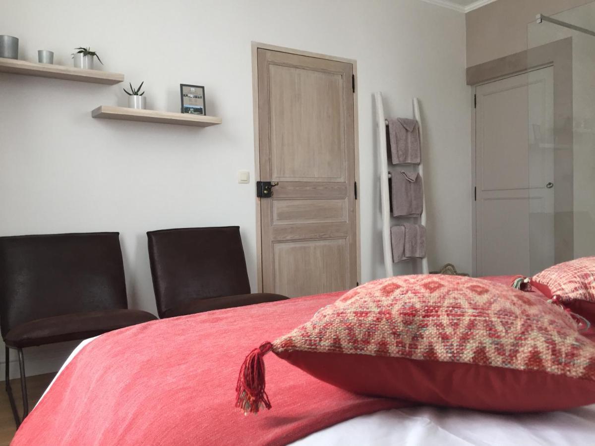 B&B La Mirande De Saint-Clar ภายนอก รูปภาพ