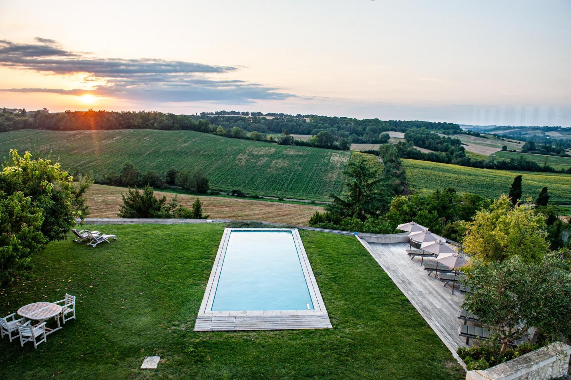 B&B La Mirande De Saint-Clar ภายนอก รูปภาพ