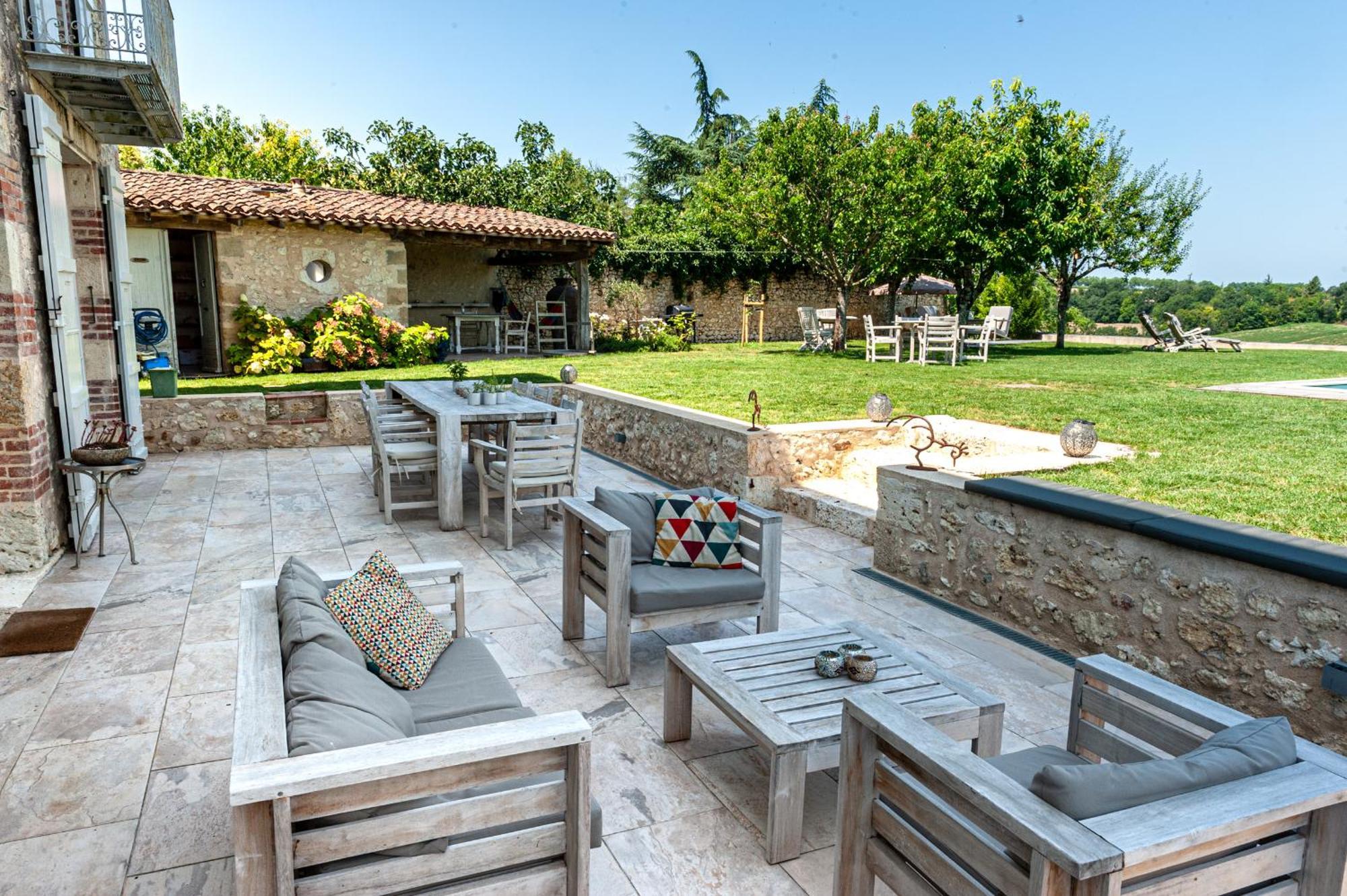 B&B La Mirande De Saint-Clar ภายนอก รูปภาพ